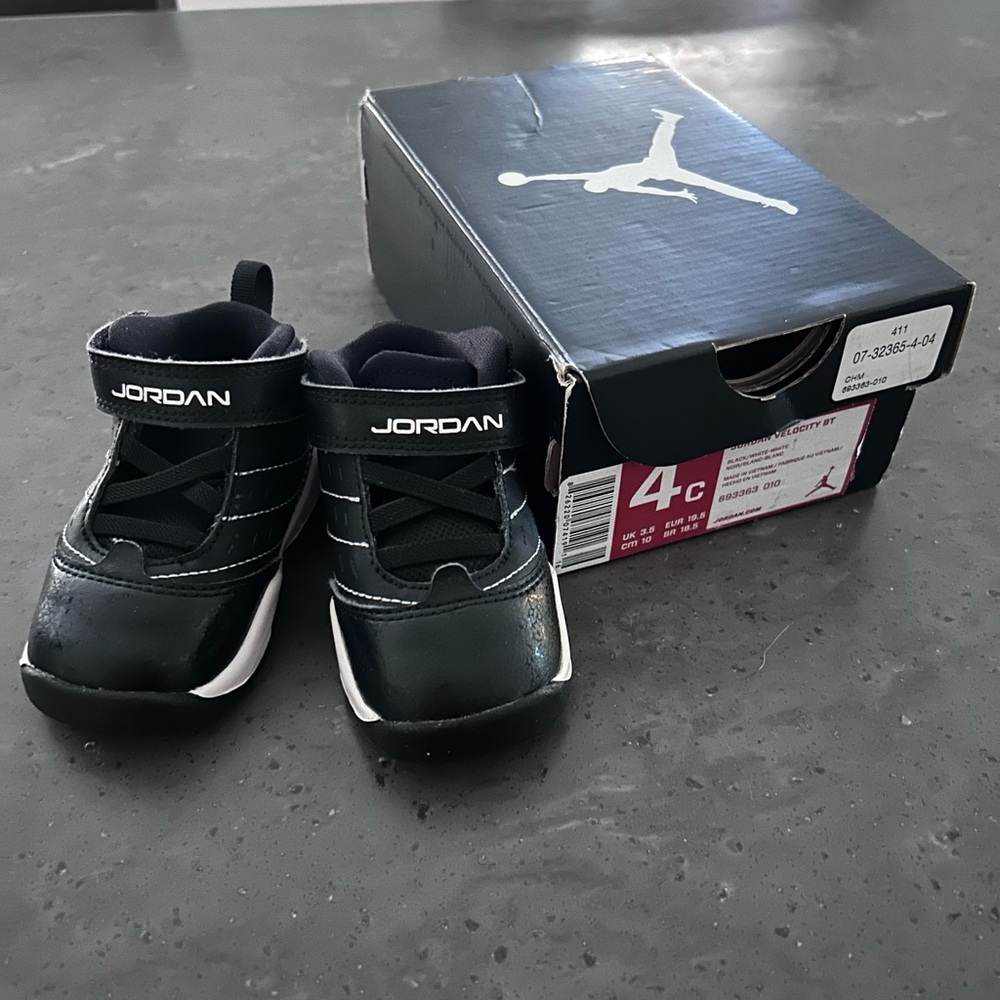 Jordan Toddler Black and White Sneakers